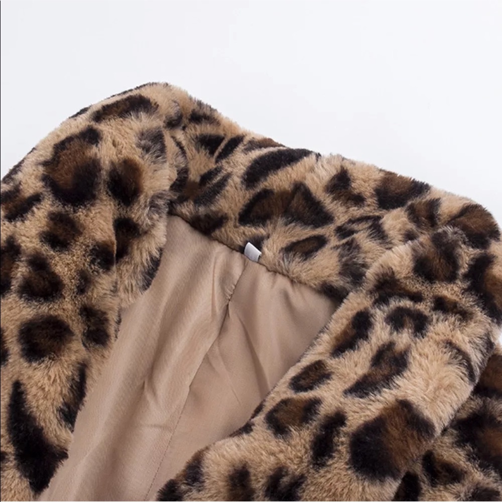 Trendy Novelty Leopard Fur Coat, Jacket - Picture 6 of 7